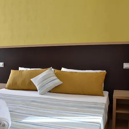 Affittacamere Torre Lapillo 3* 토레 라필로