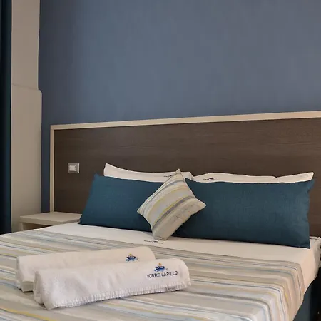 B&B Affittacamere Torre Lapillo 토레 라필로