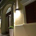 Oda ve Kahvaltı Affittacamere Torre Lapillo 3*