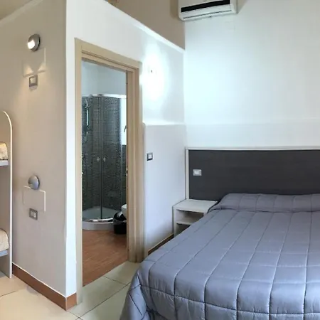 Affittacamere Torre Lapillo Bed & Breakfast 3*