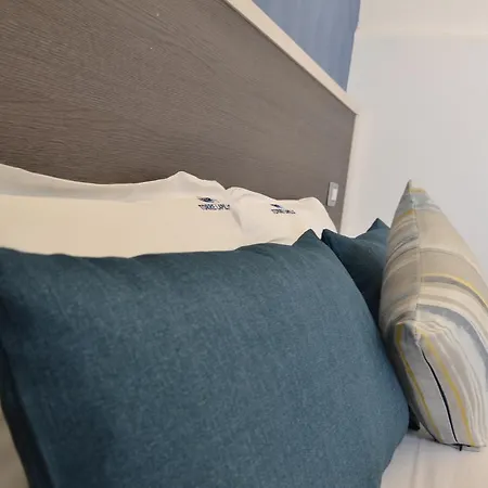 Oda ve Kahvaltı Affittacamere Torre Lapillo 3*