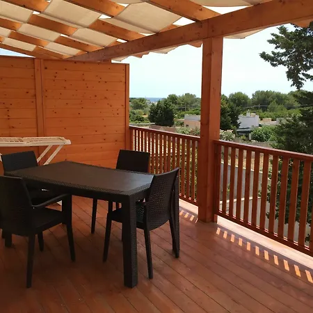 Affittacamere Torre Lapillo Oda ve Kahvaltı Torre Lapillo