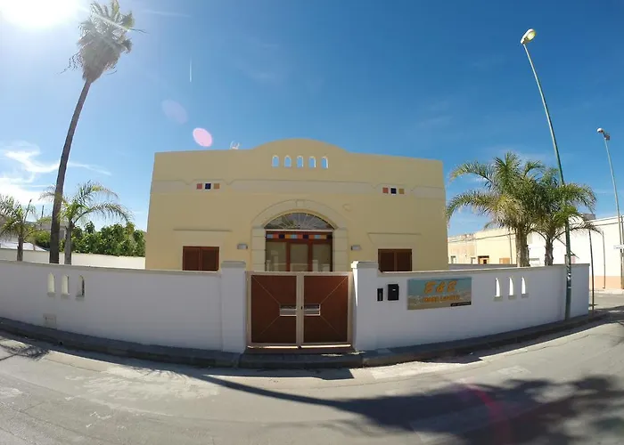 לינה וארוחת בוקר Affittacamere Torre Lapillo