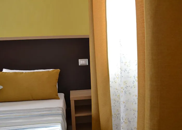 Affittacamere Torre Lapillo לינה וארוחת בוקר 3*