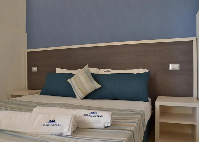 Affittacamere Torre Lapillo לינה וארוחת בוקר טורה לפילו