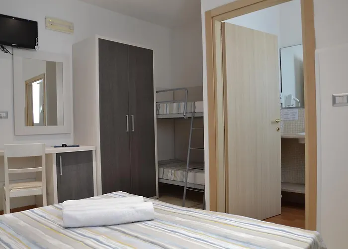 Affittacamere Torre Lapillo לינה וארוחת בוקר 3*