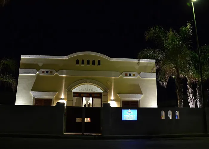 לינה וארוחת בוקר Affittacamere Torre Lapillo 3*