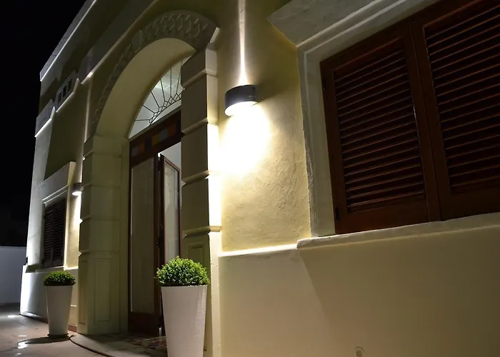 לינה וארוחת בוקר Affittacamere Torre Lapillo 3*