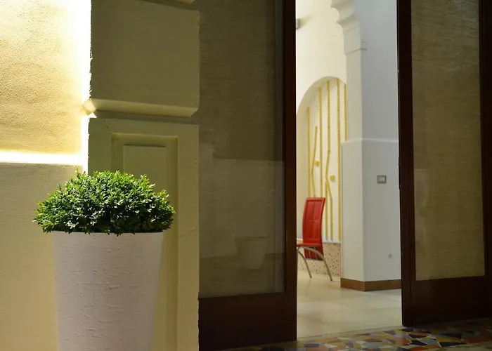 לינה וארוחת בוקר Affittacamere Torre Lapillo טורה לפילו